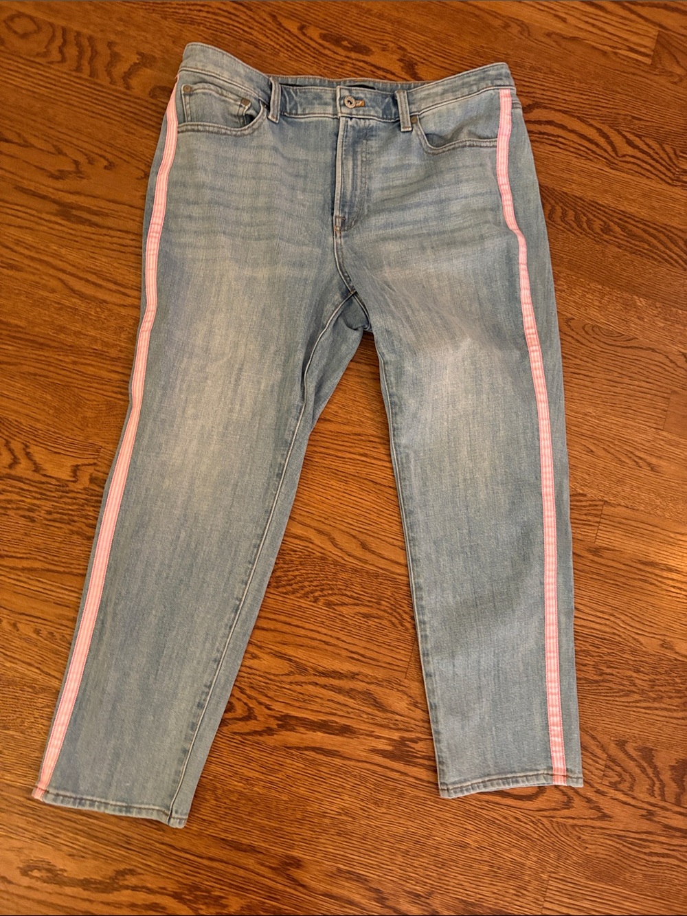Talbots Light Blue Modern Ankle Jeans with Pink tuxedo Stripe